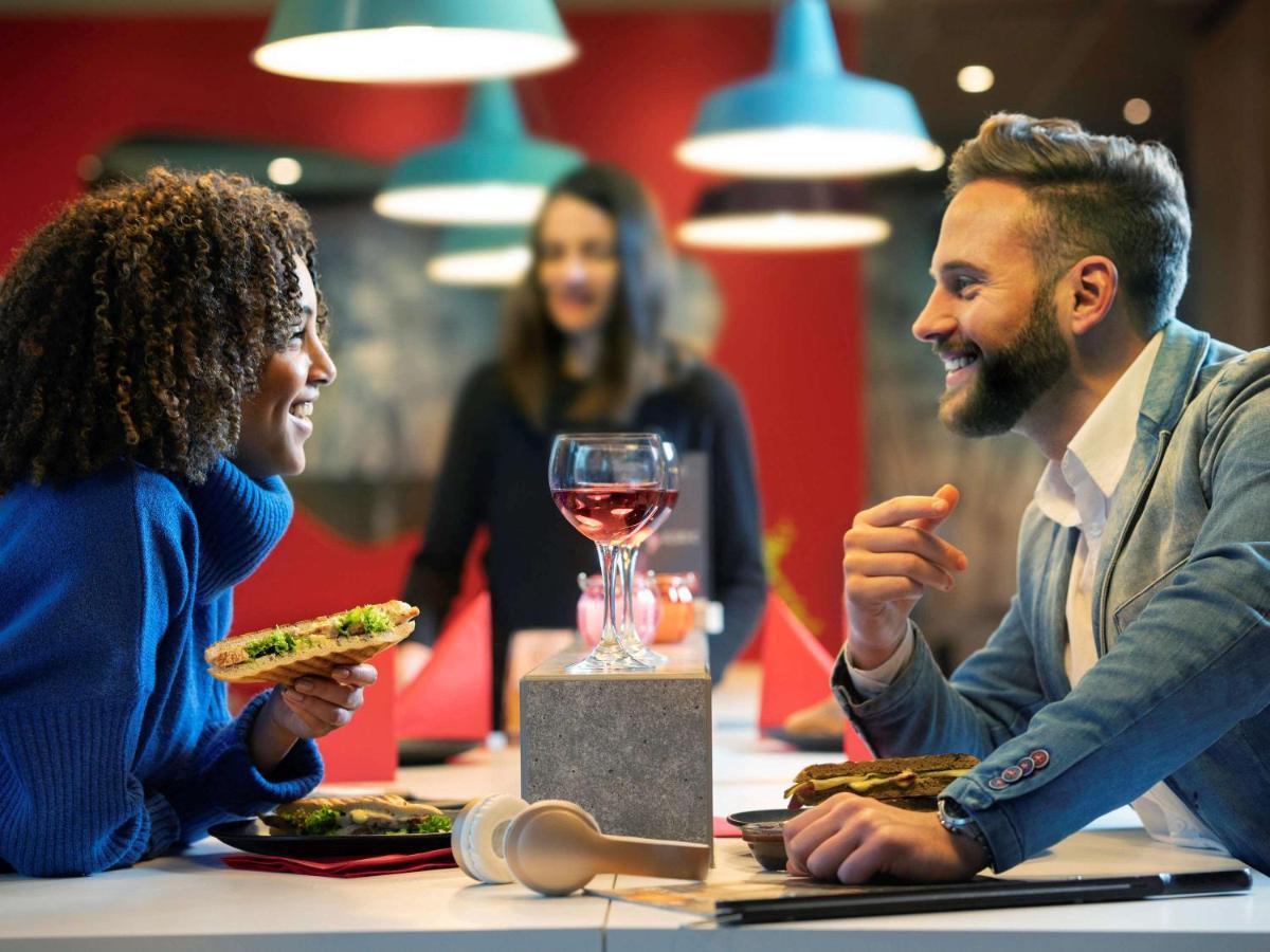 Ibis London Excel-Docklands Hotel Bagian luar foto