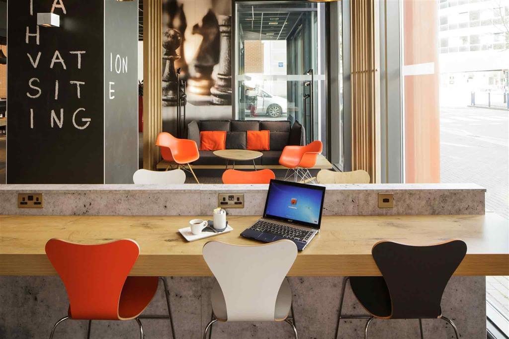 Ibis London Excel-Docklands Hotel Bagian luar foto