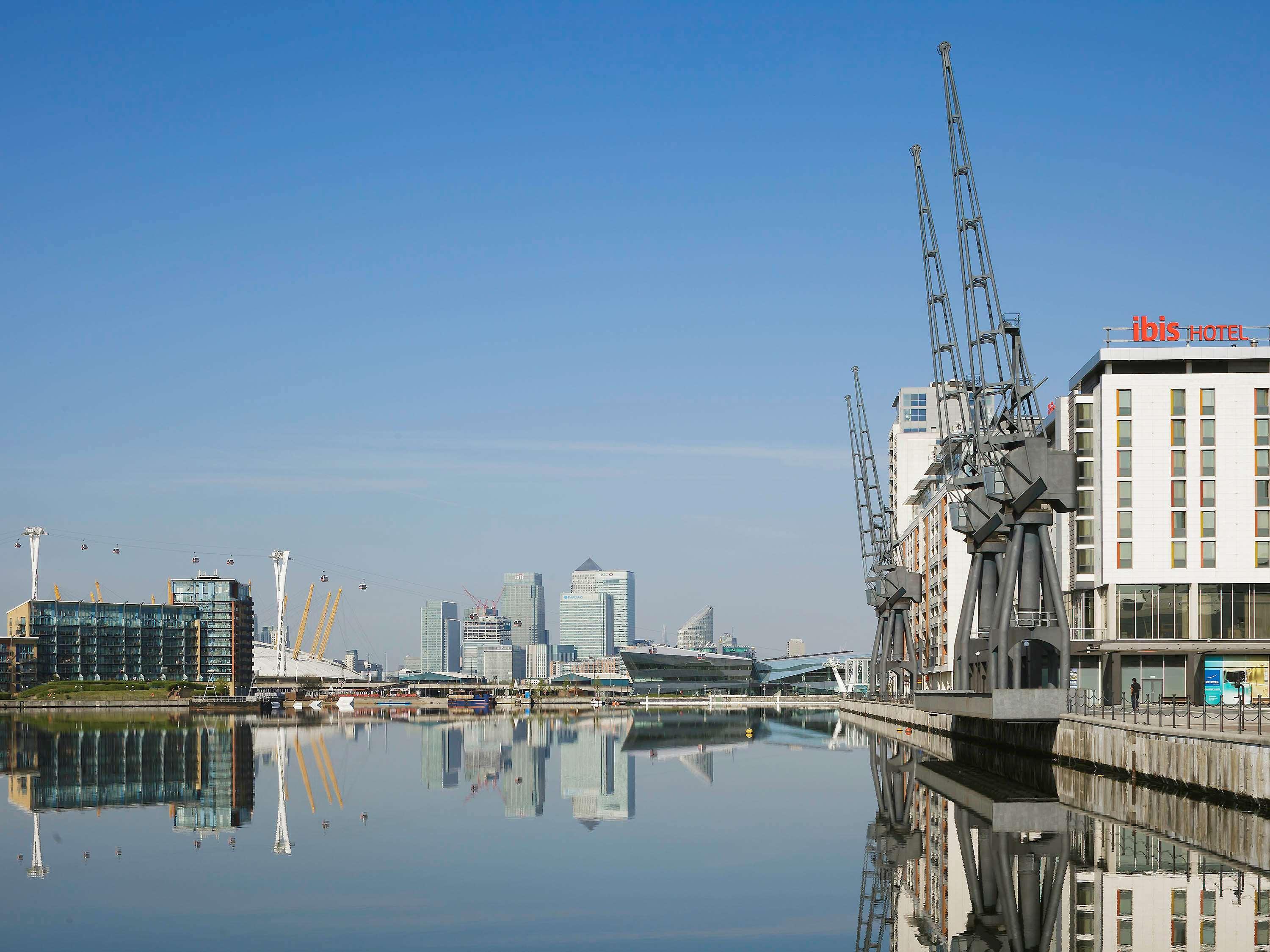 Ibis London Excel-Docklands Hotel Bagian luar foto