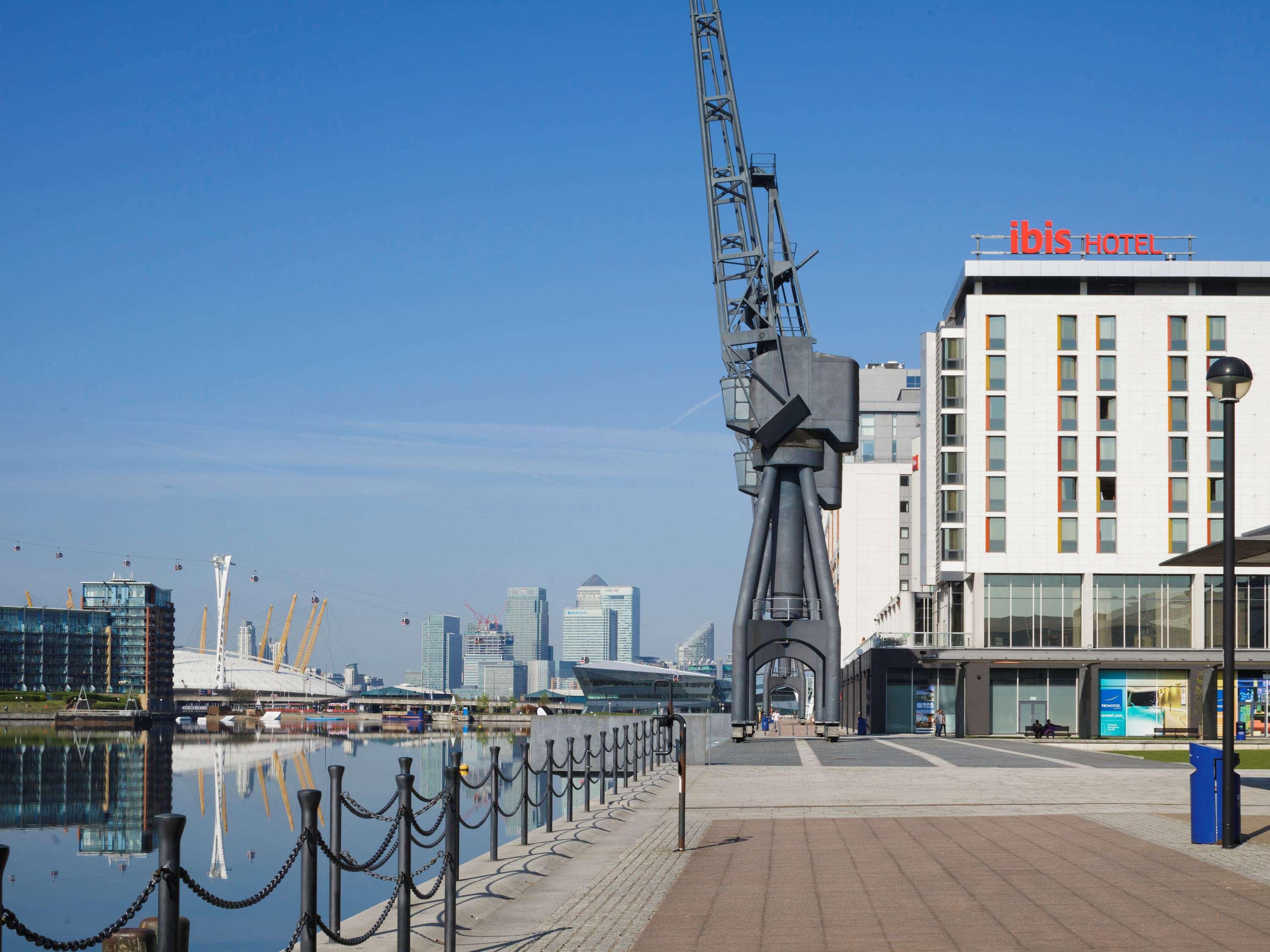 Ibis London Excel-Docklands Hotel Bagian luar foto