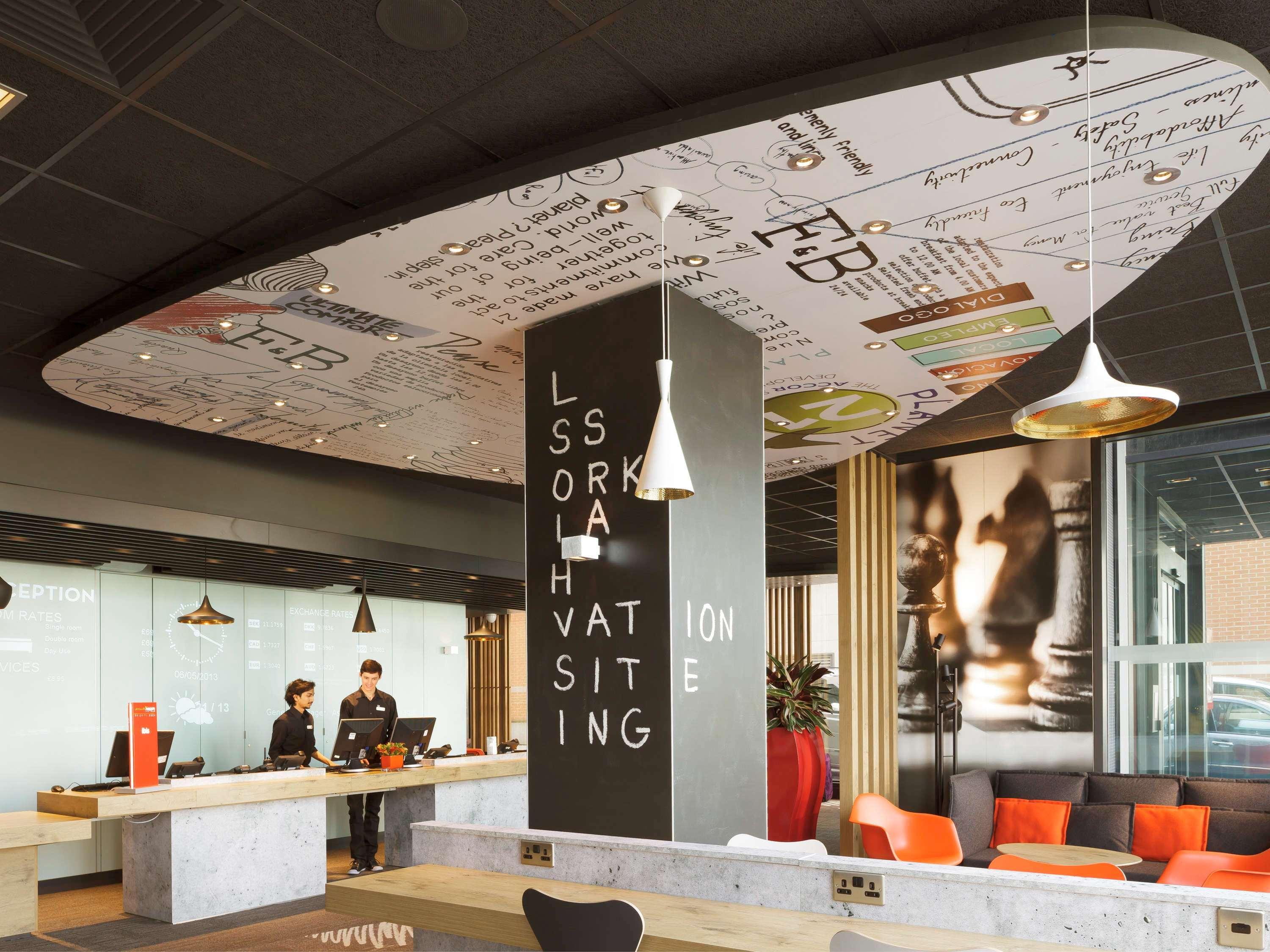 Ibis London Excel-Docklands Hotel Bagian luar foto