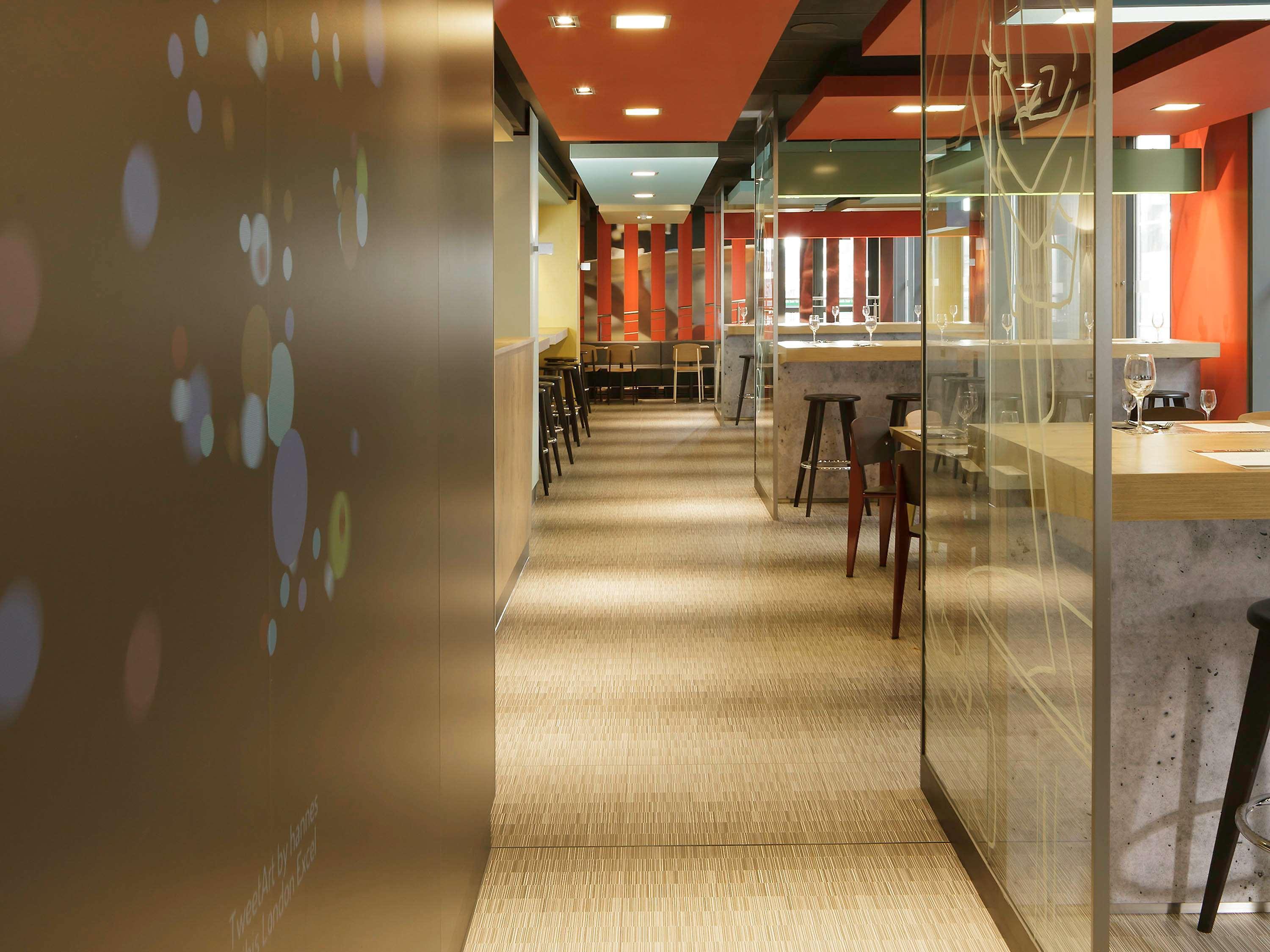 Ibis London Excel-Docklands Hotel Bagian luar foto