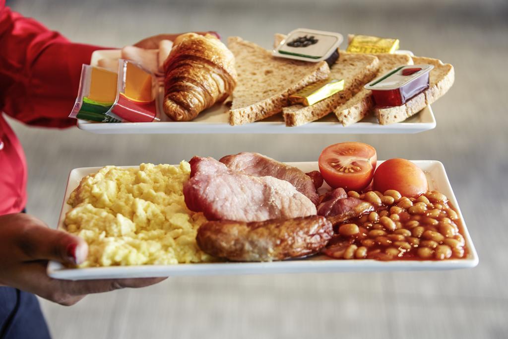 Ibis London Excel-Docklands Hotel Bagian luar foto