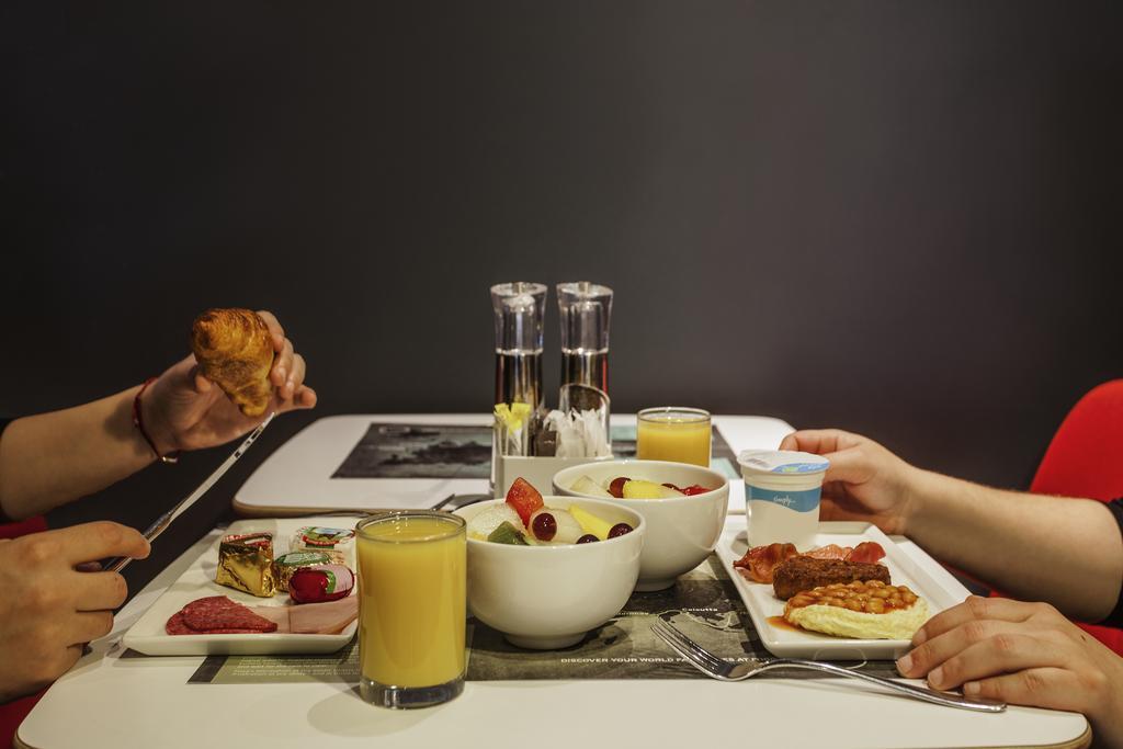 Ibis London Excel-Docklands Hotel Bagian luar foto