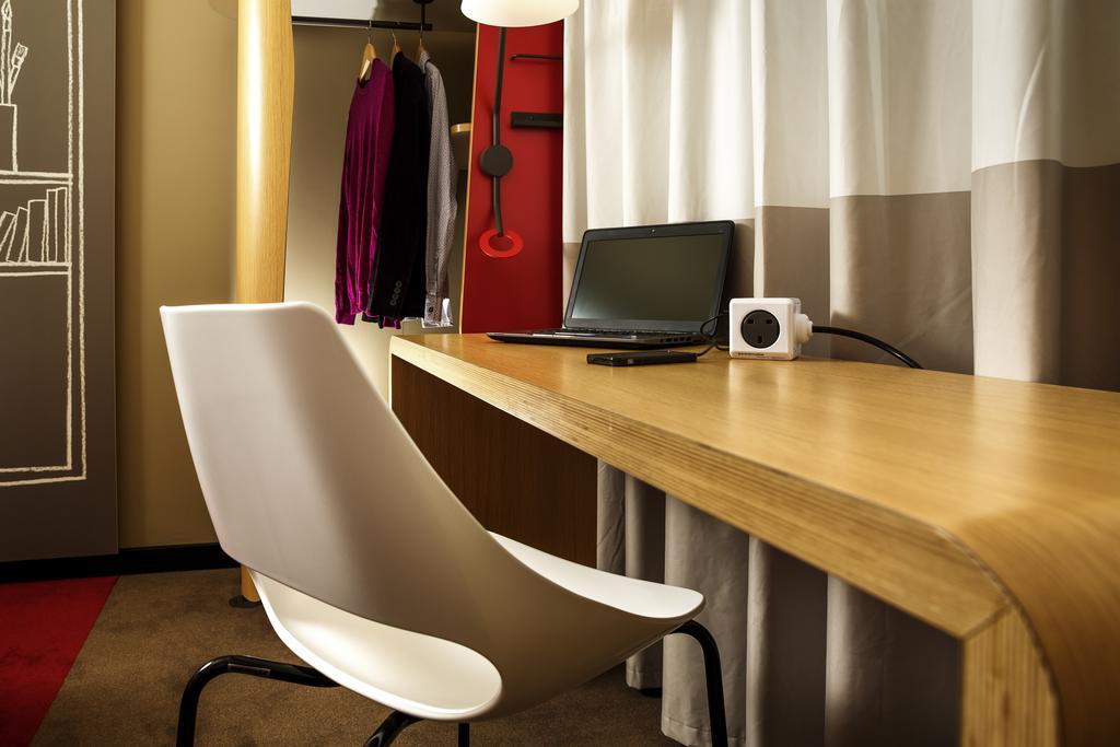 Ibis London Excel-Docklands Hotel Bagian luar foto