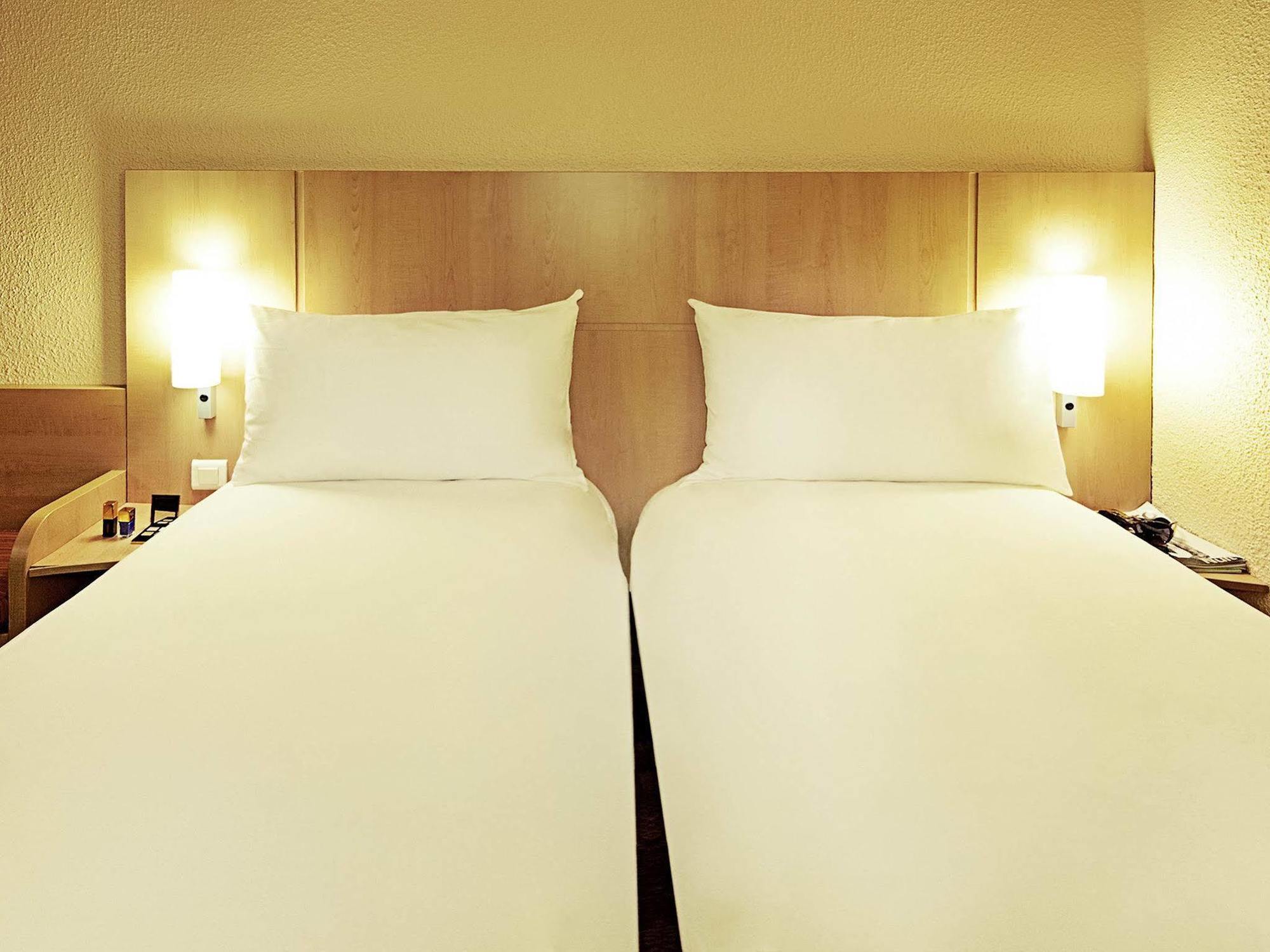 Ibis London Excel-Docklands Hotel Bagian luar foto