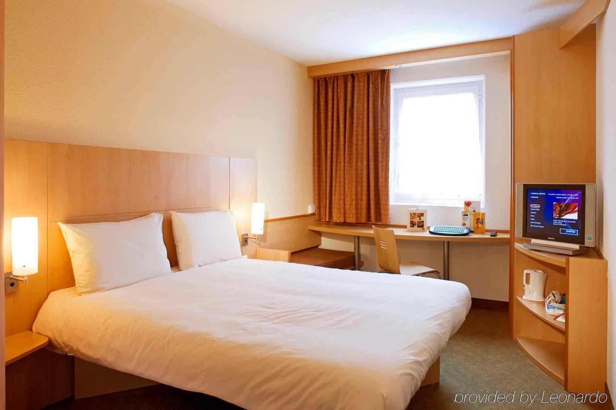 Ibis London Excel-Docklands Hotel Bagian luar foto